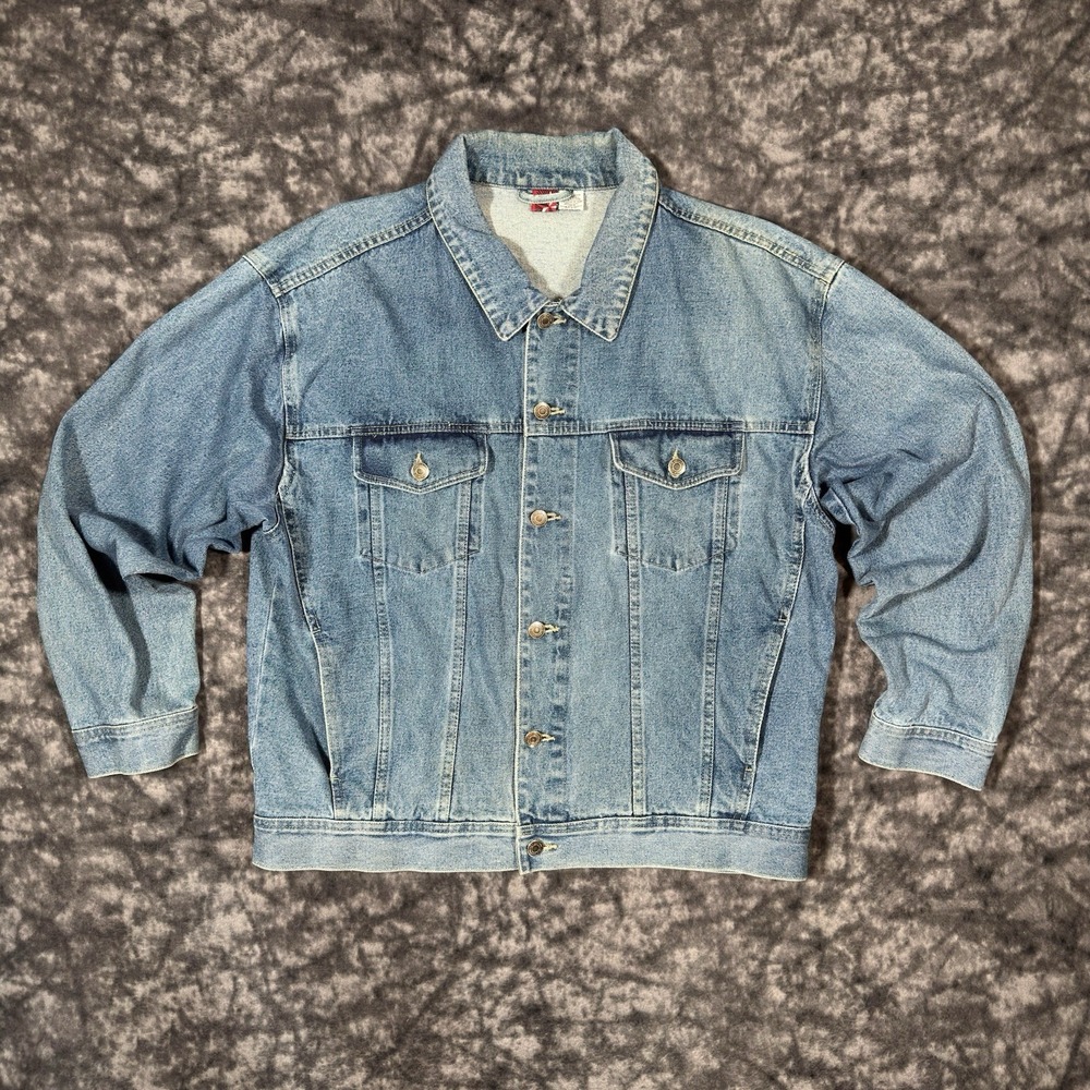Vintage Marlboro RedStar Denim Jean Trucker Jacket Mens Large Blue Light Wash